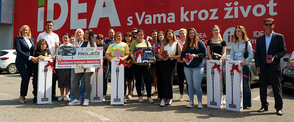 Svečano su uručene nagrade srećnim dobitnicima nagradne igre ,,Stiglo je proljeće i sve je moguće!"